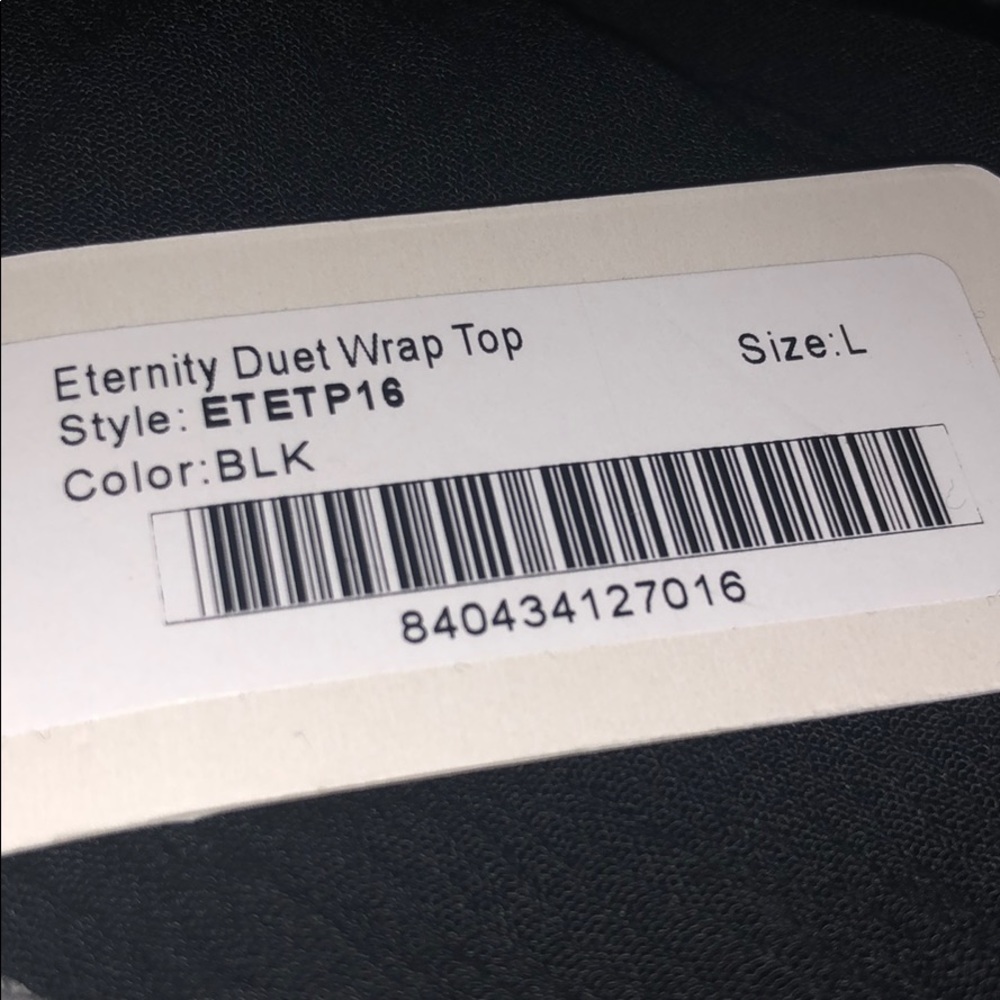 🆕L Space Eternity Duet Wrap Top - Picture 5 of 5